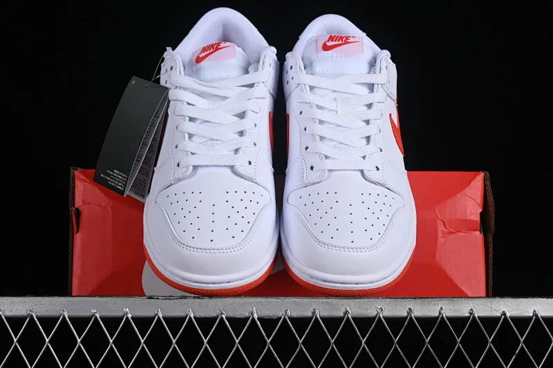 All categories Nk SB Dunk series Nk SB Dunk Low low-top sneakers Nk SB Dunk Low white and orange color low-top casual sports skateboard shoes DV0831-103